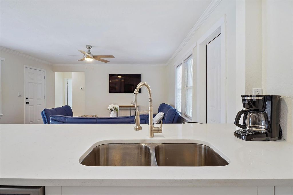 Image 12 of property listing at 221 S HALE AVENUE, Tampa, FL 33609