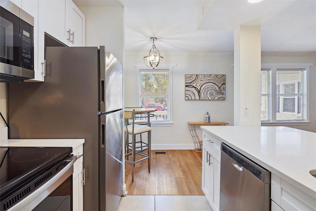 Image 13 of property listing at 221 S HALE AVENUE, Tampa, FL 33609