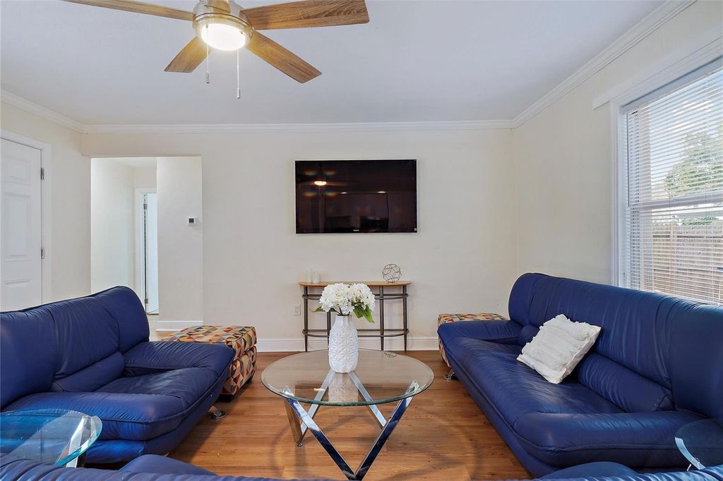 Image 14 of property listing at 221 S HALE AVENUE, Tampa, FL 33609