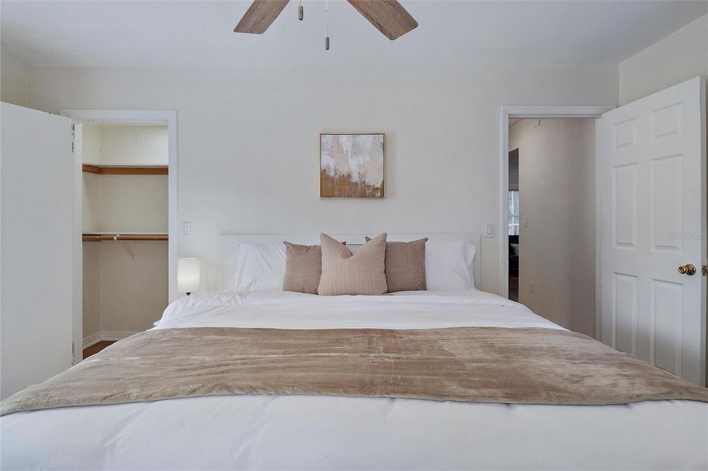 Image 16 of property listing at 221 S HALE AVENUE, Tampa, FL 33609