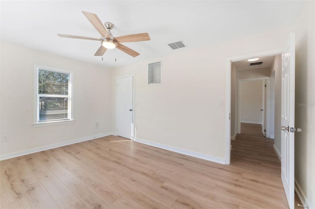 Image 43 of property listing at 221 S HALE AVENUE, Tampa, FL 33609