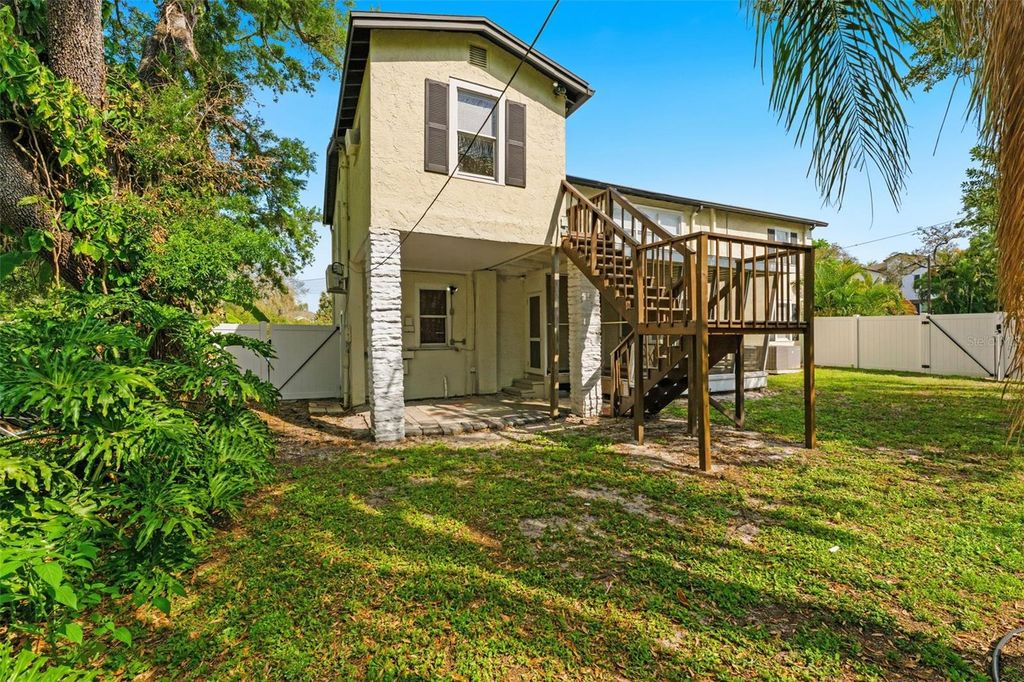 Image 61 of property listing at 221 S HALE AVENUE, Tampa, FL 33609