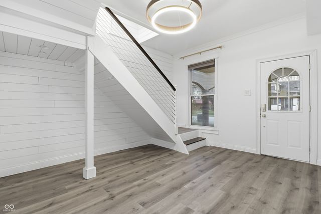 800 S Macedonia Avenue, Muncie, IN 47302