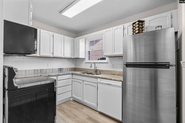 1910 Greenoaks Drive A, Columbia, SC 29206