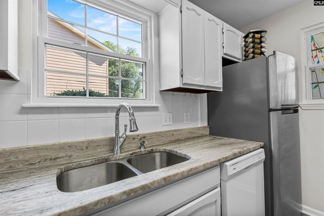1910 Greenoaks Drive A, Columbia, SC 29206