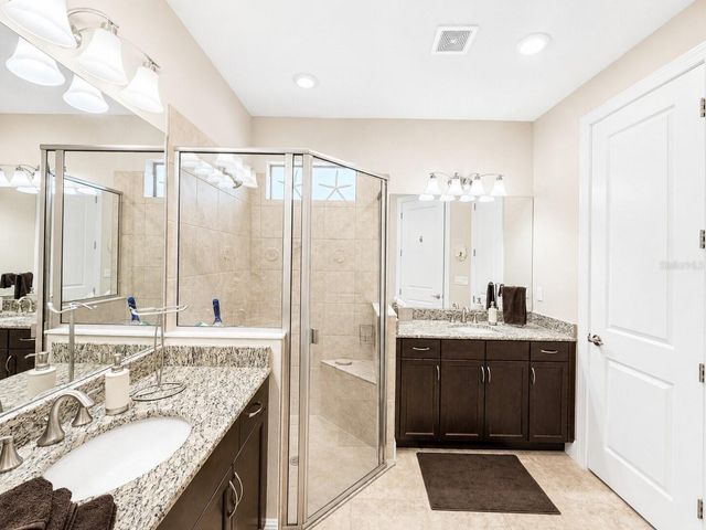 5182 BARNETT CIRCLE, Lakewood Ranch, FL 34211
