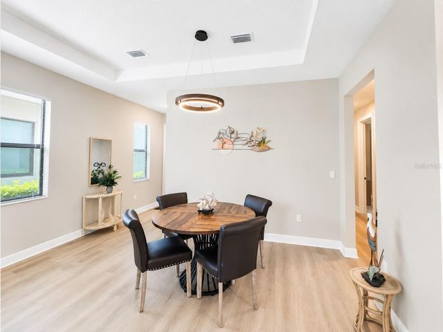 5182 BARNETT CIRCLE, Lakewood Ranch, FL 34211
