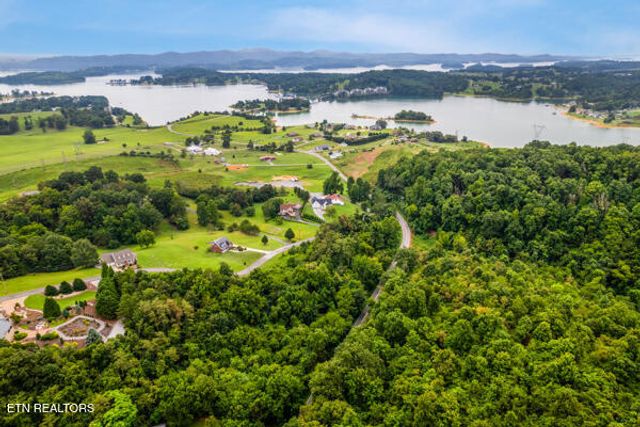 Rhondas Way, Bean Station, TN 37708