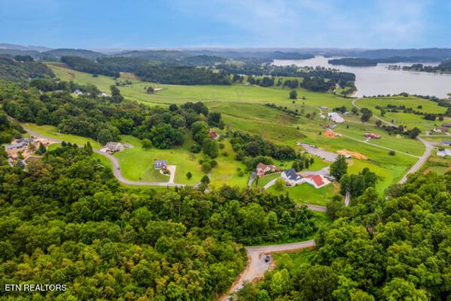 Rhondas Way, Bean Station, TN 37708