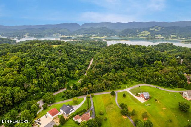 Rhondas Way, Bean Station, TN 37708