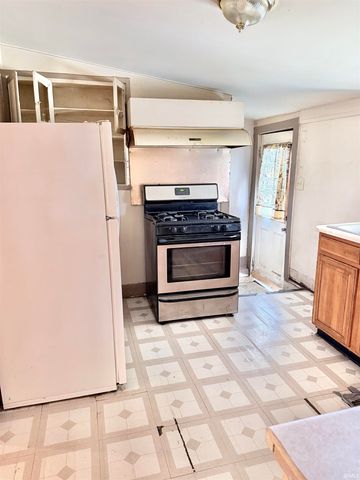 1033 S Locke Street, Kokomo, IN 46902