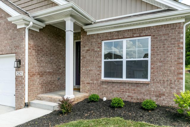 113 Hickory Grove Court, Georgetown, KY 40324