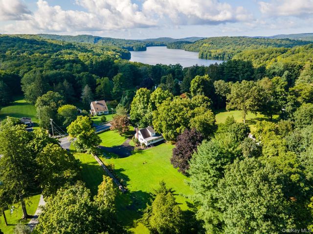 862 Drewville Road, Brewster, NY 10509