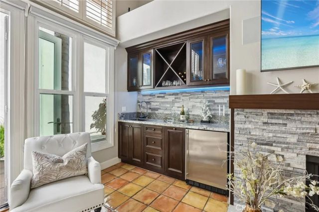 3161 Portofino, Huntington Beach, CA 92649