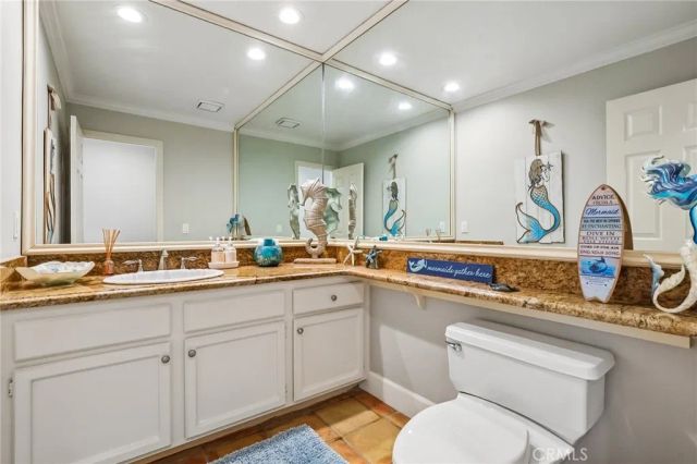 3161 Portofino, Huntington Beach, CA 92649