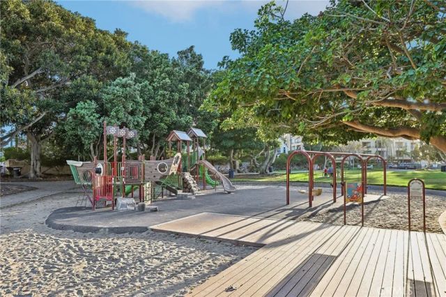 3161 Portofino, Huntington Beach, CA 92649
