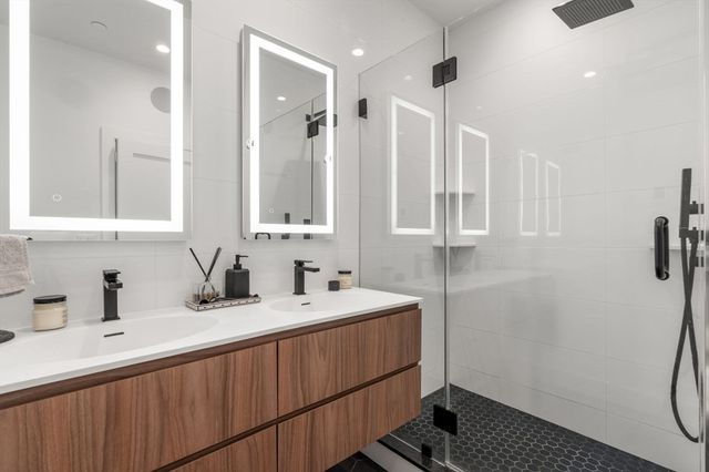 75 W Broadway 202, Boston, MA 02127