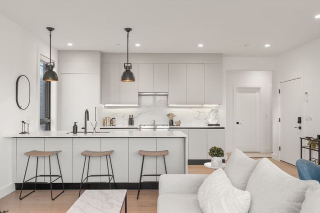 75 W Broadway 202, Boston, MA 02127