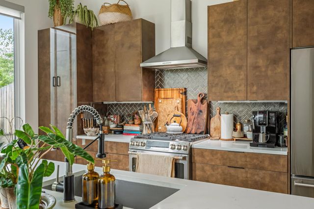 2507 Audubon PL 1, Austin, TX 78741