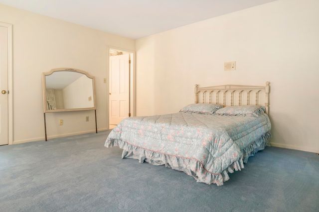 1130 Dunrobbin Lane, South Bend, IN 46614