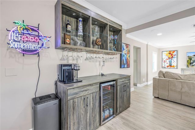 289 8TH AVENUE N, Tierra Verde, FL 33715