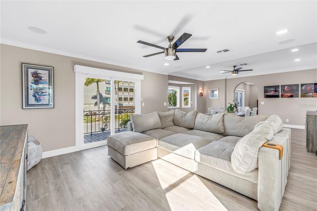 289 8TH AVENUE N, Tierra Verde, FL 33715