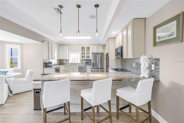 289 8TH AVENUE N, Tierra Verde, FL 33715