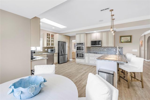 289 8TH AVENUE N, Tierra Verde, FL 33715