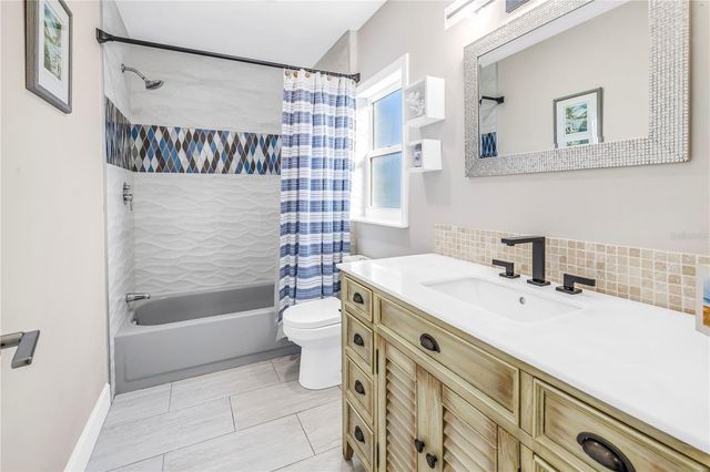 289 8TH AVENUE N, Tierra Verde, FL 33715