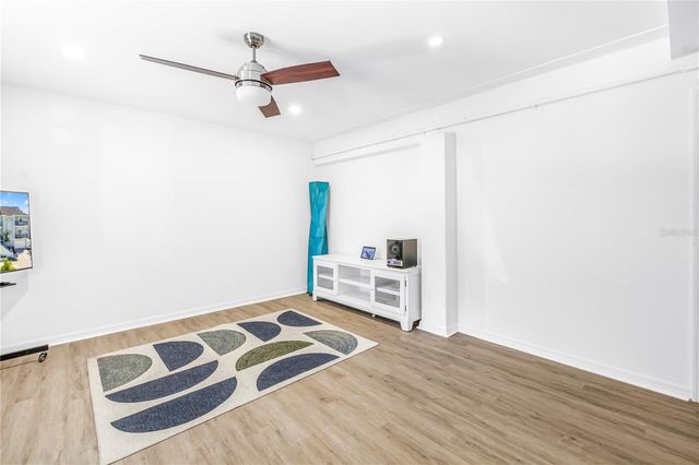 289 8TH AVENUE N, Tierra Verde, FL 33715