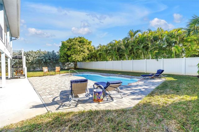 289 8TH AVENUE N, Tierra Verde, FL 33715