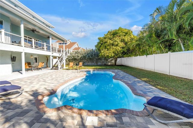 289 8TH AVENUE N, Tierra Verde, FL 33715