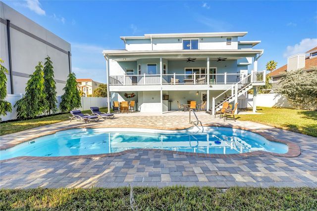 289 8TH AVENUE N, Tierra Verde, FL 33715