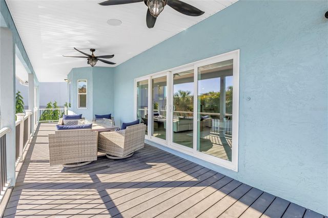 289 8TH AVENUE N, Tierra Verde, FL 33715