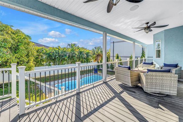 289 8TH AVENUE N, Tierra Verde, FL 33715