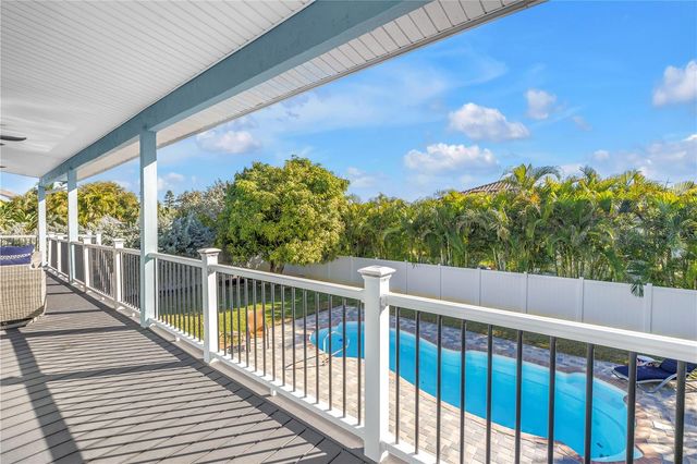 289 8TH AVENUE N, Tierra Verde, FL 33715