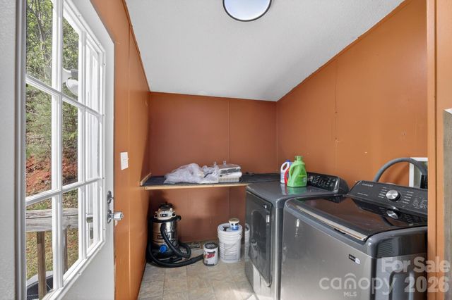 2324 Alfred Hartley Road, Lenoir, NC 28645