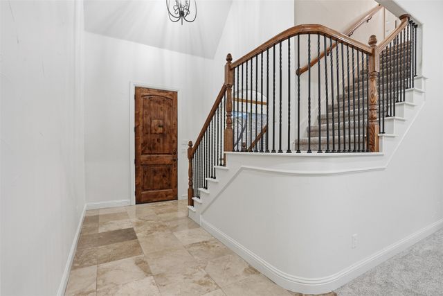 1104 Lynnwood Drive, Cleburne, TX 76033