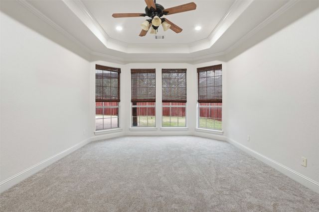 1104 Lynnwood Drive, Cleburne, TX 76033