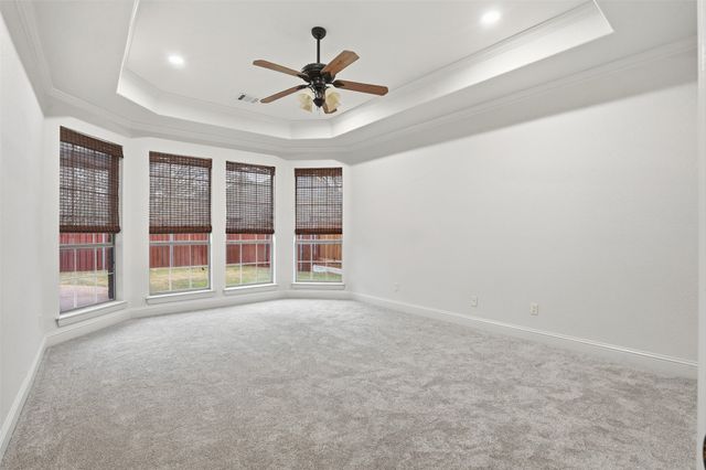 1104 Lynnwood Drive, Cleburne, TX 76033