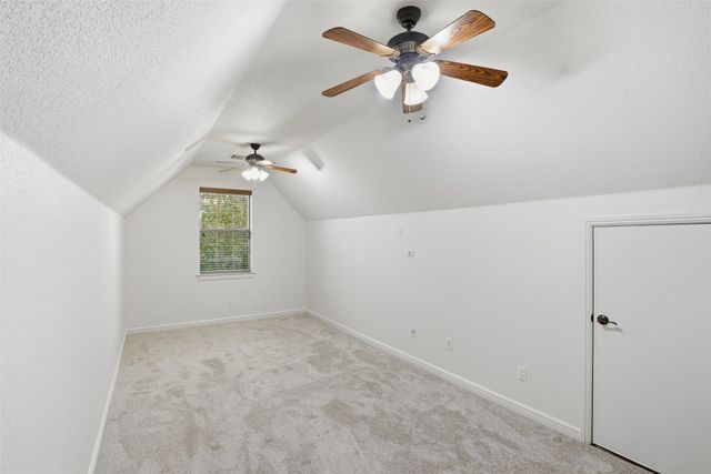 1104 Lynnwood Drive, Cleburne, TX 76033