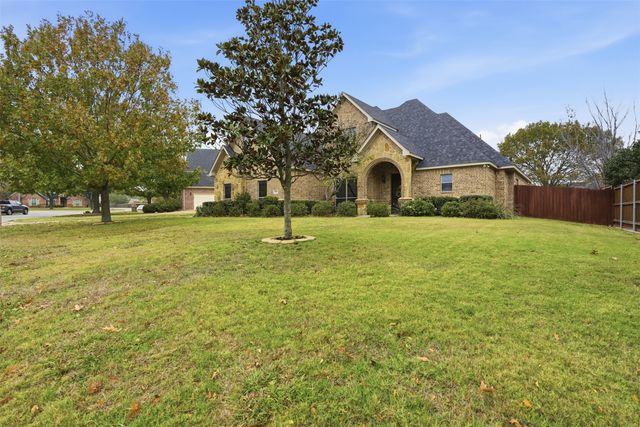1104 Lynnwood Drive, Cleburne, TX 76033