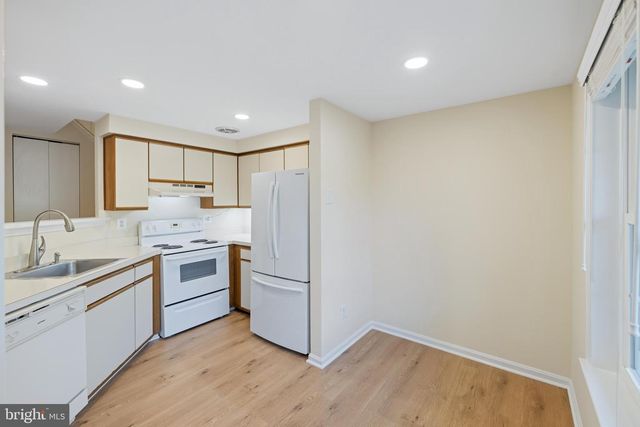 8807 ROSEMARK CT, Montgomery Village, MD 20886