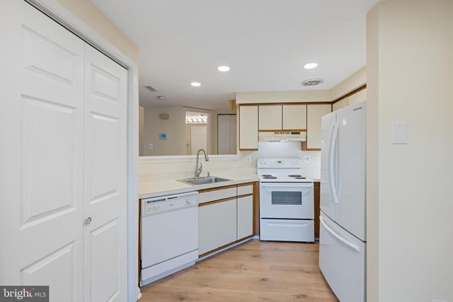 8807 ROSEMARK CT, Montgomery Village, MD 20886