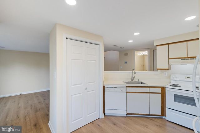 8807 ROSEMARK CT, Montgomery Village, MD 20886