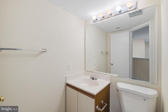 8807 ROSEMARK CT, Montgomery Village, MD 20886
