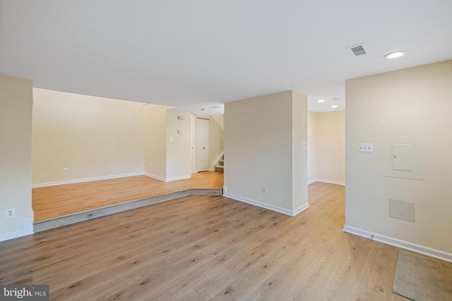 8807 ROSEMARK CT, Montgomery Village, MD 20886