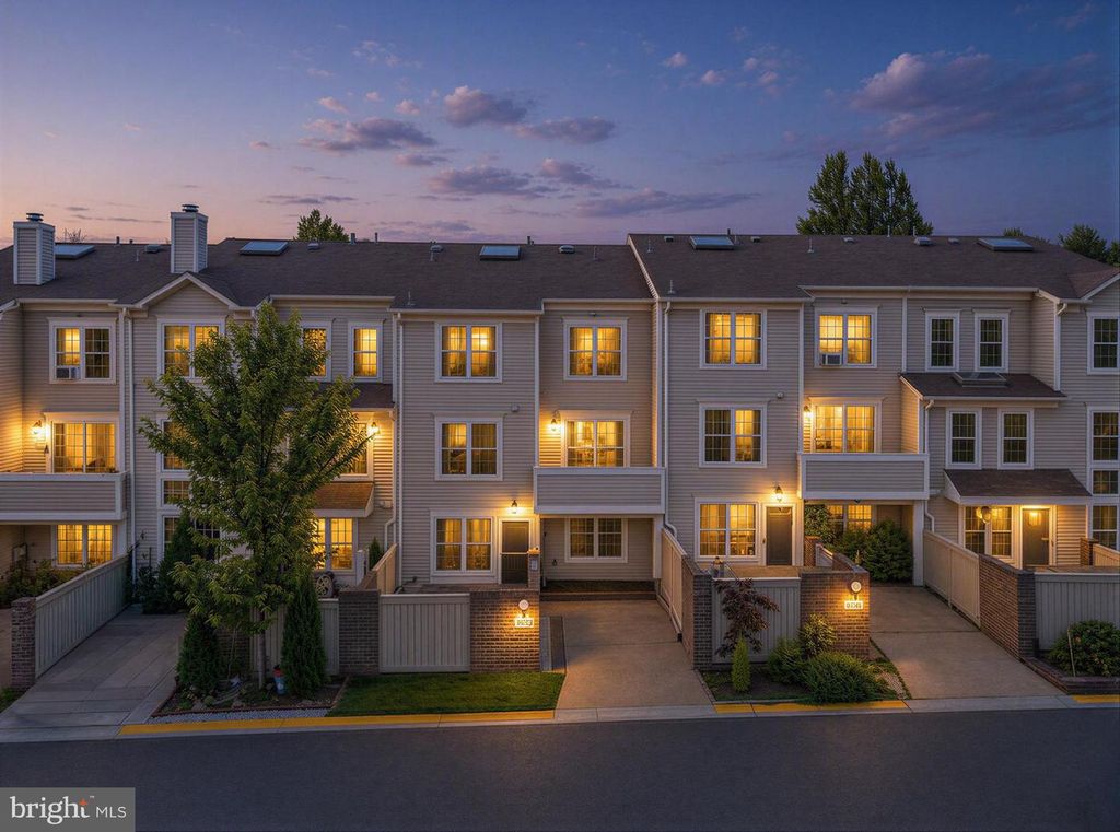 8807 ROSEMARK CT, Montgomery Village, MD 20886
