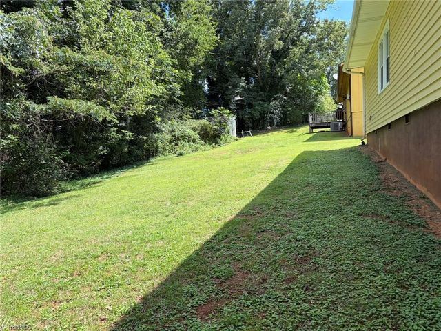 308 K Street, North Wilkesboro, NC 28659