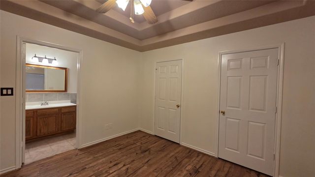 10635 Royal Cavins Drive, Conroe, TX 77303